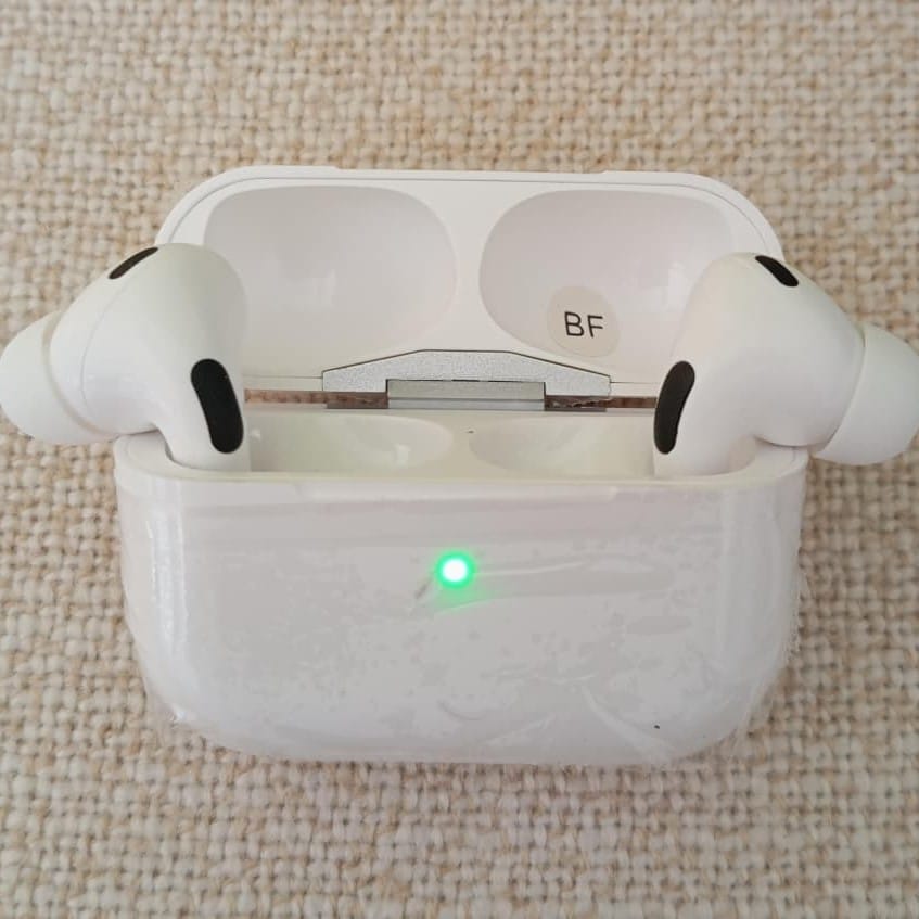 Wireless Earbuds White – Bluetooth In-Ear Buds with Charging Case